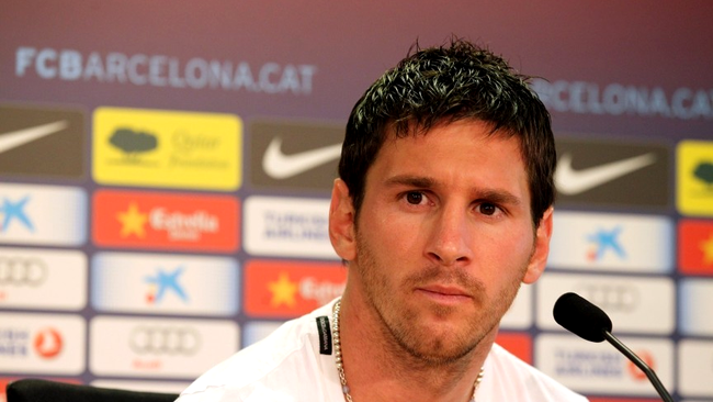 Nu are un impresar, de cariera lui ocupându-se rudele