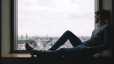 Cum să faci faţă singurătăţii în timpul Pandemiei de Coronavirus