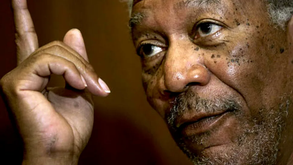 Morgan Freeman a ramas cu mana paralizata