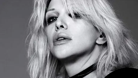 Courtney Love isi deschide magazin de lenjerie intima