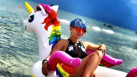 Giulia şi fiica ei, imagini adorabile de familie! Cât de mare s-a făcut fetiţa cântăreţei