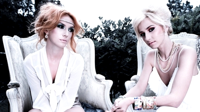 Adela Popescu si Dana Rogoz