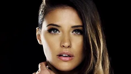 Antonia a lansat piesa „Nu stau în Hawaii”