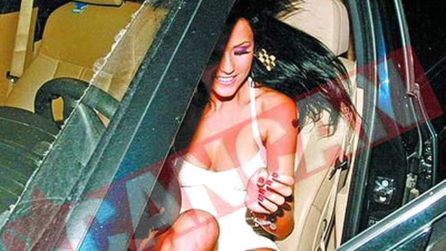 Daniela Crudu la petrecerea FHM