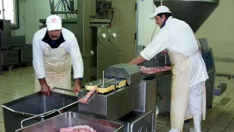 Comisia Europeana a validat inchiderea de catre Spania a pietei muncii pentru romani