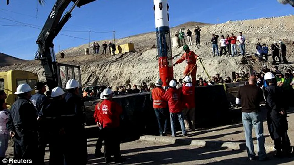 Minerii blocati din Chile ar putea fi scosi, de miercuri