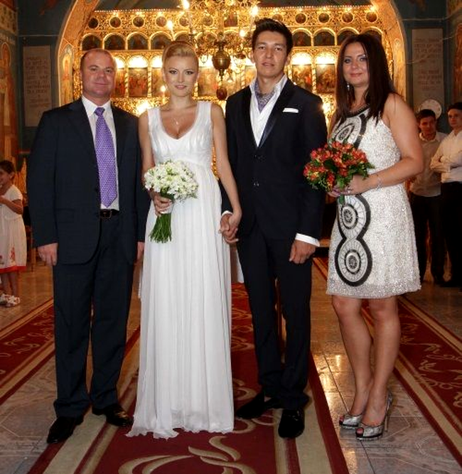 Elena Gheorghe logodna