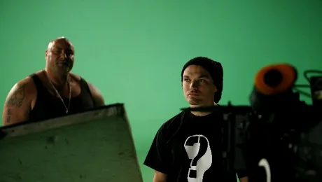 Puya lanseaza „Undeva-n Balcani”, exclusiv pe Apropo.ro!