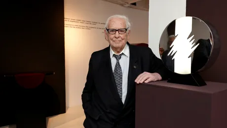 Designerul francez Pierre Cardin a murit