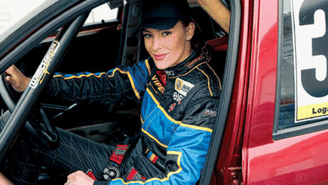 Roxana Ciuhulescu – Pe urmele lui Schumacher