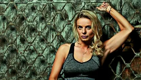 Jojo: “Nu arăt aşa fără efort!