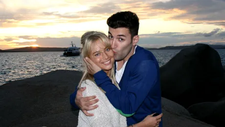 Smiley, surprins de  Laura Cosoi în Sardinia