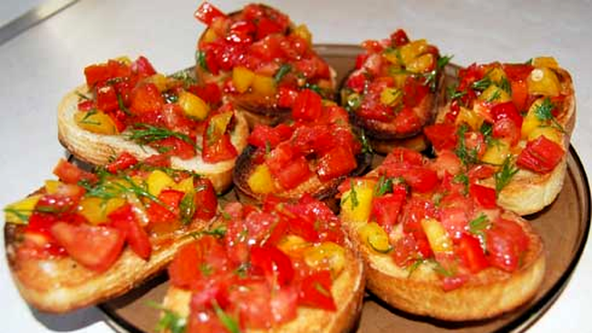 bruschete rosii ardei