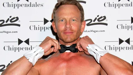 Ian Ziering din ”Beverly Hills 90210” se dezbracă pe bani grei!