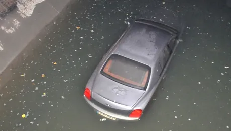 Limuzina Bentley a lui Dan Diaconescu a ajuns in raul Dambovita