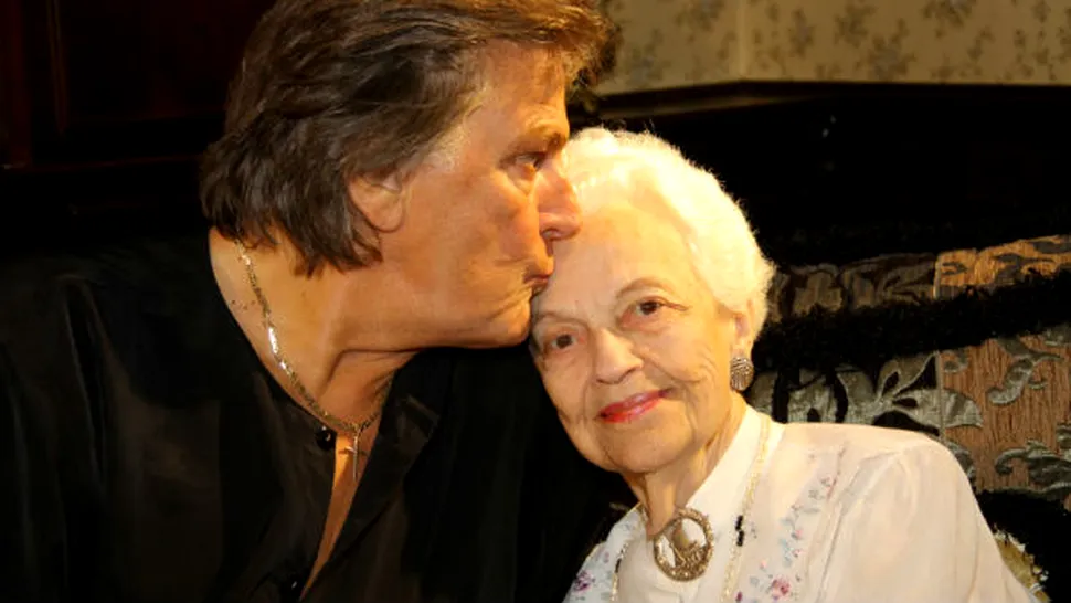 

Regizoarea şi actriţa Elena Negreanu s-a stins din viaţă la 97 de ani

