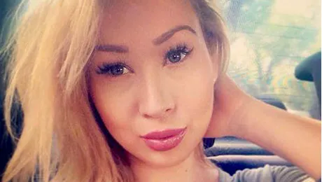 Cântăreaţa XONIA s-a alăturat campaniei umanitare #SelfieForLife. Vezi ce selfie şi-a făcut blonda!