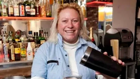 TOP 10: Cele mai bizare produse exclusiv feminine