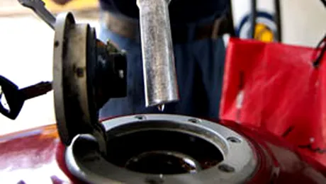 Carburantii cu preturi marite pun lumea in miscare