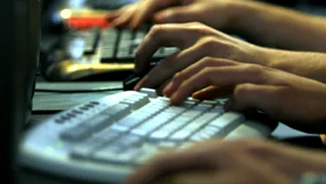 Hackerii au fost atrasi de experimentul de la Geneva, ca musca de miere