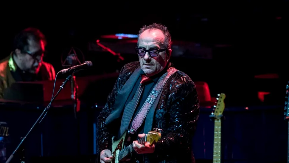 Elvis Costello și Iggy Pop lansează un EP în limba franceză