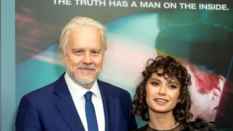 Actorul Tim Robbins divorțează de “soția secretă”, românca Grațiela Brâncuși