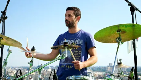 Andi Vasluianu, in noul clip Voltaj