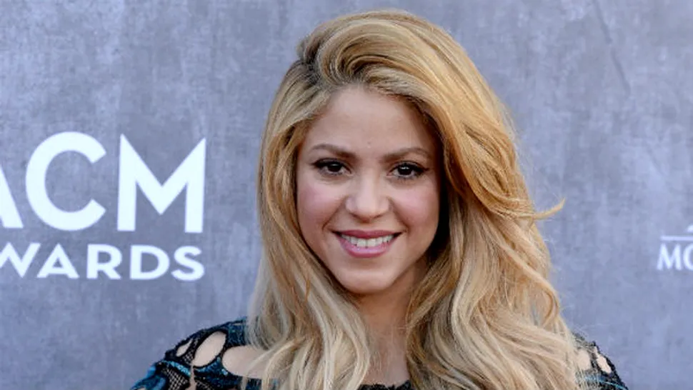 Shakira nu se grăbeşte să fie MIREASĂ