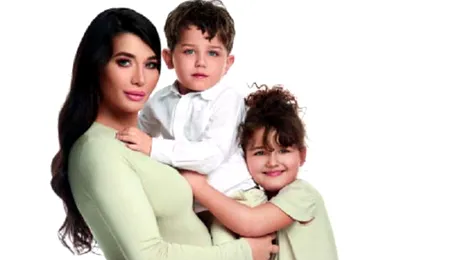 Elena Băsescu va avea o fetiţă.”Ultimii trei ani au fost, pentru noi, un rollercoaster”- FOTO