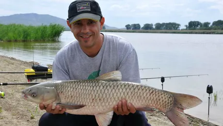 Chef Sorin Bontea găteşte ce pescuieşte