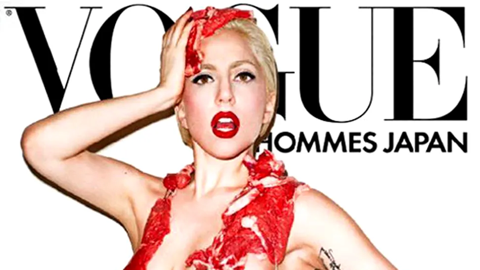 Lady Gaga socheaza din nou: s-a imbracat in carne!