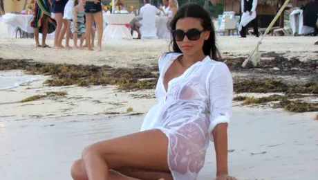 Soţia lui Adrian Mutu şi-a arătat sânii voluptoşi! Total lipsită de inhibiţii! Aşa l-a cucerit pe „Briliant”