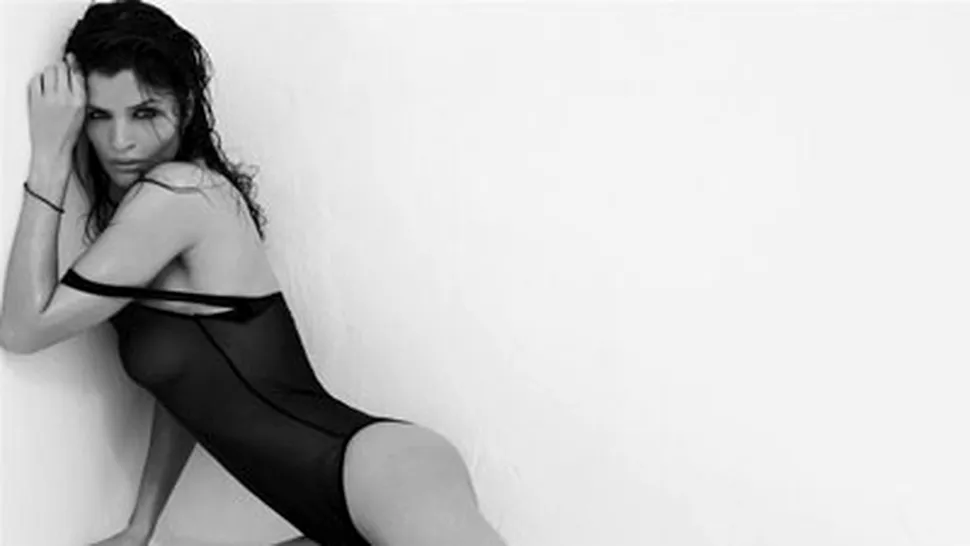 Helena Christensen, supermodel la 41 de ani (Poze)