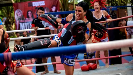 Dragonul Verde trimite toate cele trei echipe în semifinala ,,Asia Express”