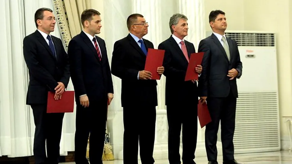 Cei cinci miniștrii ai guvernului Ponta au depus jurământul de investitură