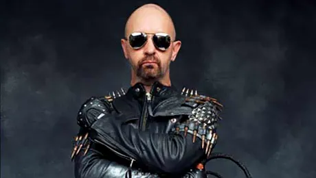 Rob Halford, de la Judas Priest, a lansat o colectie de tricouri