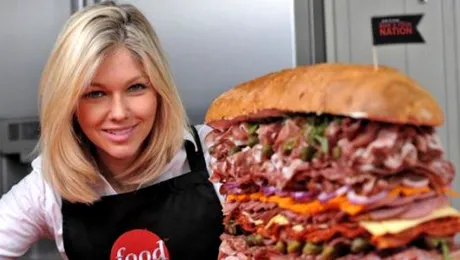 Cel mai cărnos sandwich cântărește peste 12 kilograme