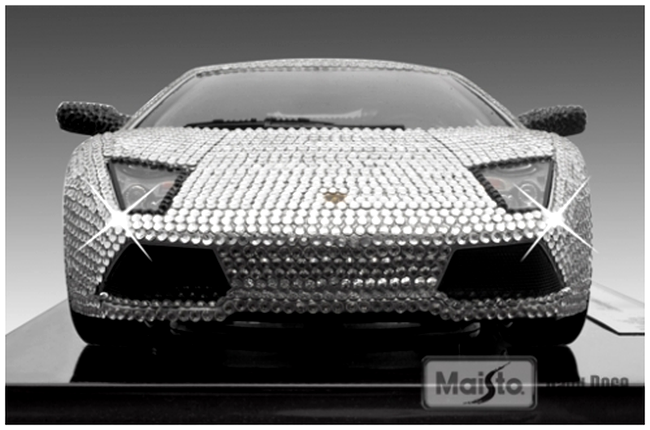 Model de lux al unei machete Lamborghini 