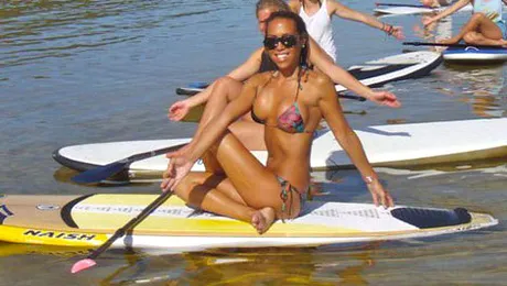 20 de moduri în care poți face yoga-surf