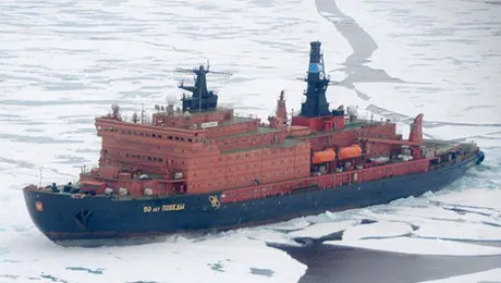 Rusia construiește cel mai mare spărgător de gheață