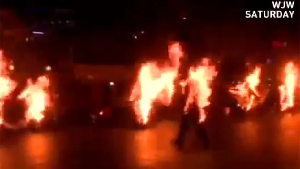 21 de oameni în flăcări la un eveniment! VIDEO