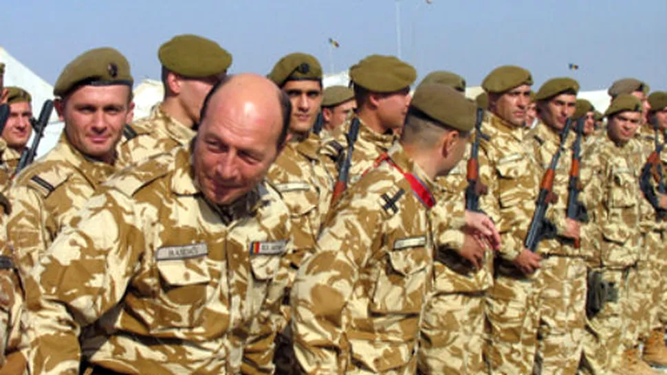 Basescu se intalneste cu militarii romani din Afganistan