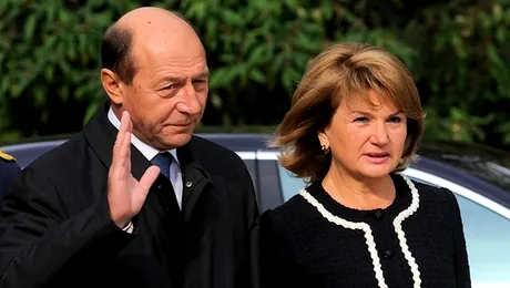Maria Băsescu, aproape de nerecunoscut! A renunţat la ţinutele elegante. Cum arată acum fosta Primă Doamnă – FOTO