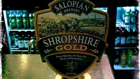 Bea în același local de 80 de ani