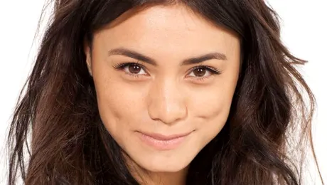 Cum arată casa de poveste a artistei Aylin Cadîr. Are o mansardă uriaşă şi o baie spa în dormitorul matrimonial – FOTO&VIDEO