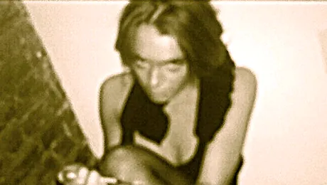Lindsay Lohan isi injecteaza heroina (Poze)