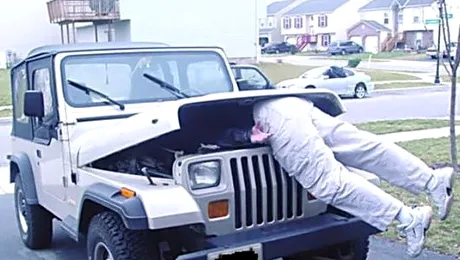 Face pe mortul pentru a ajunge celebru