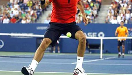 Vezi cea mai tare lovitura din viata lui Federer! (VIDEO)