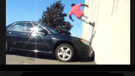 Asiaticul bun la toate face sarituri si jonglerii minunate! (Video)