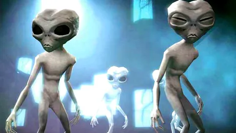 Românca răpită de extratereştri dezvăluie: „Aveau capul alb şi ochi negri lucioşi, de parcă erau daţi cu miere”